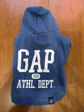 GAP Dog Hoodie with White Logo size Large